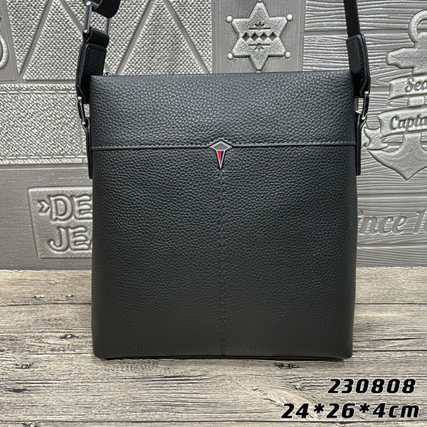 スーパーコピーブランドバッグ正面デザイン